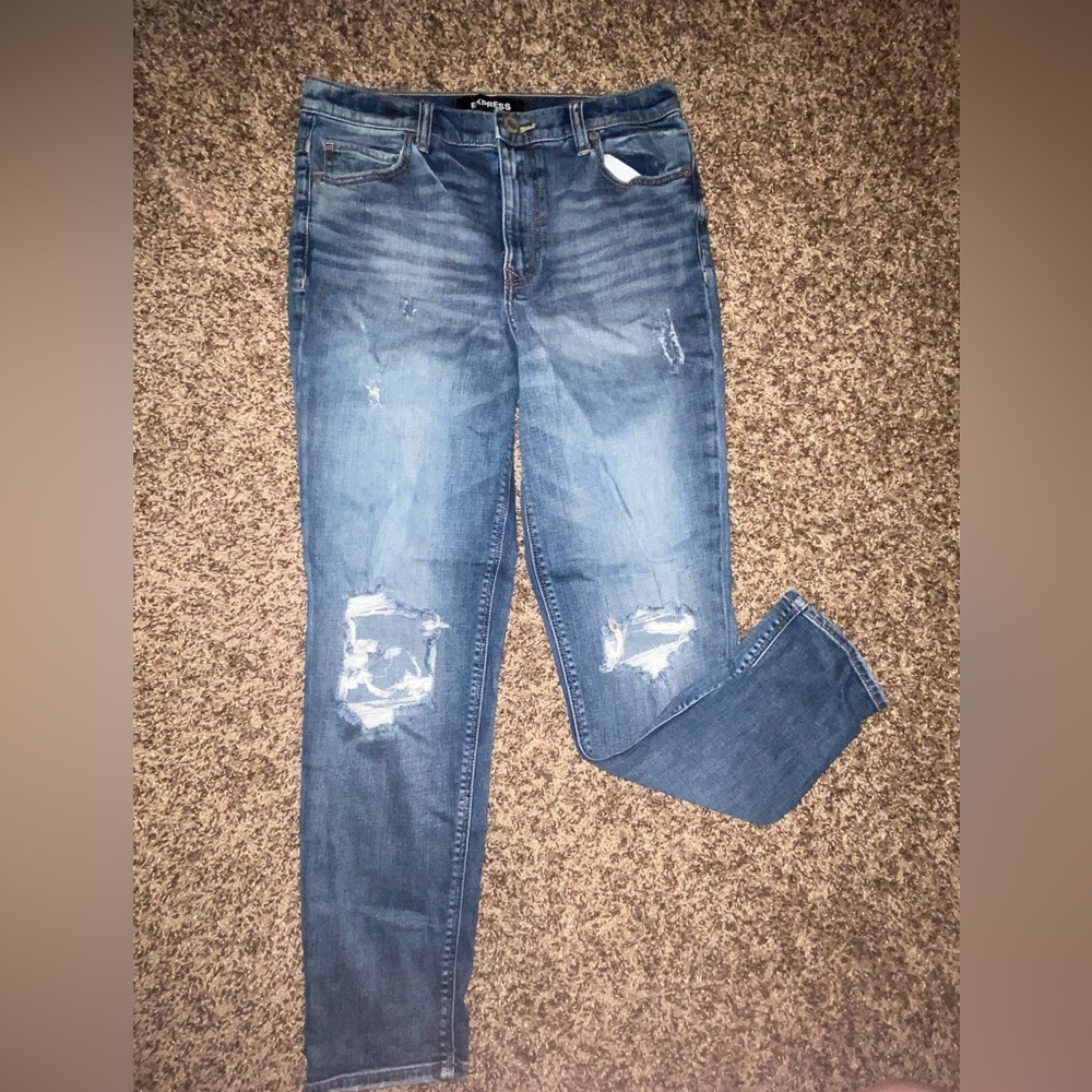 Express Girlfriend High Rise Jeans with Slight Distressing on Knees